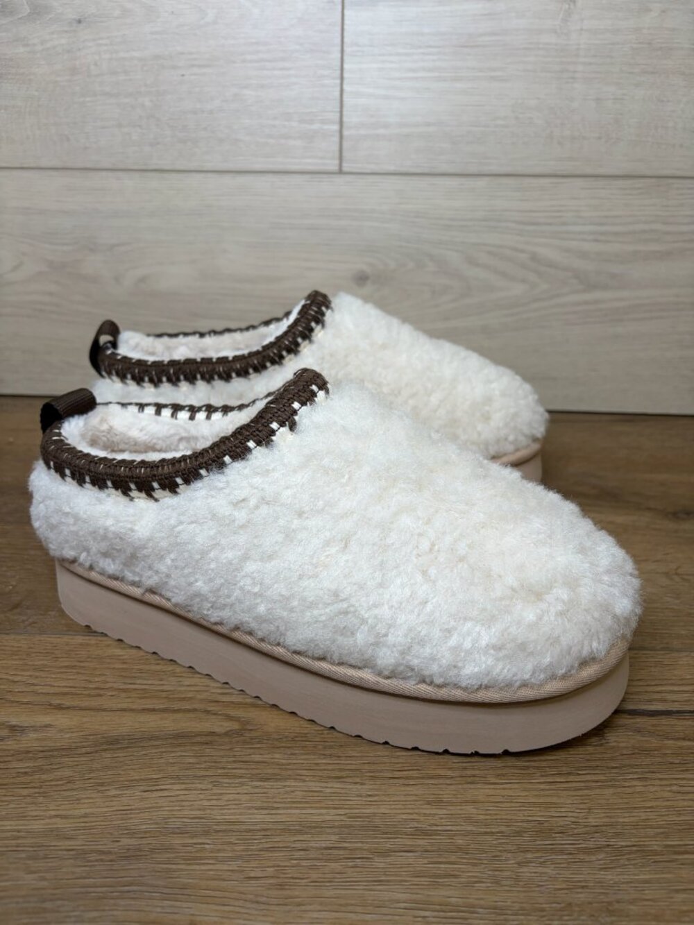 Cozy Earth Freyya2 Faux Fur Platform Slippers Ivory Size 8M